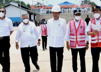 Jokowi Tinjau Pelabuhan Tanjung Agar Menjadi Daya Saing Daerah