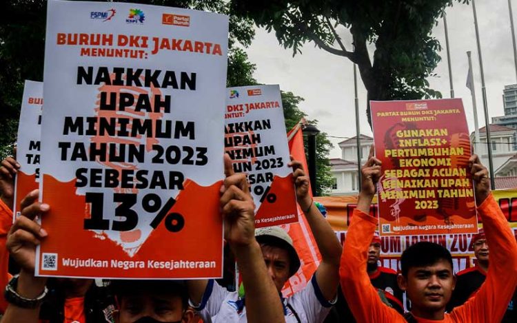 Terbaru! Daftar Lengkap UMK Jawa Tengah 2023, Naik Berapa Ya?