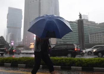 Masih Awal Pekan, Sejumlah Daerah di Indonesia Diguyur Hujan Ringan