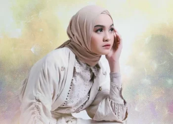 Sukses Kejutkan Penggemar, Single Terbaru #BolehJugaSalmaSalsabil Langsung Trending! Sumber BisnisStyle.