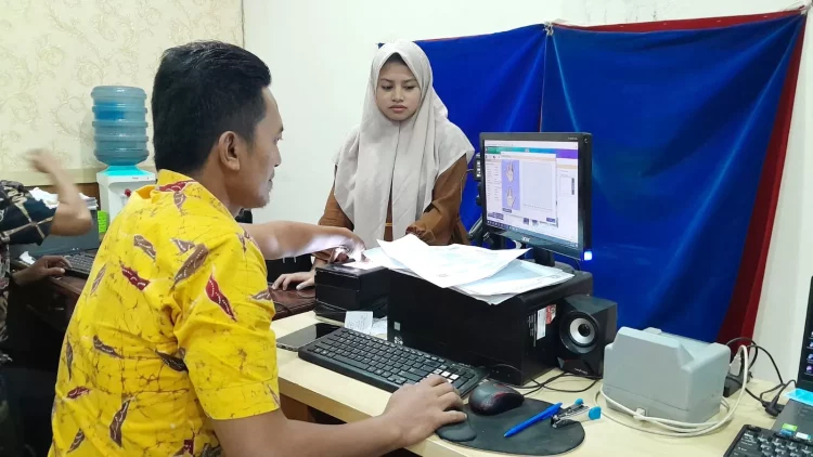 Pemerintah Kabupaten Bangkalan Mulai Perekaman e-KTP untuk Pilkada Serentak 2024