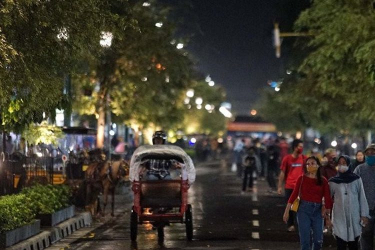 Mulai 2025, Pemkot Yogyakarta Terapkan Sanksi Denda untuk Perokok di Malioboro