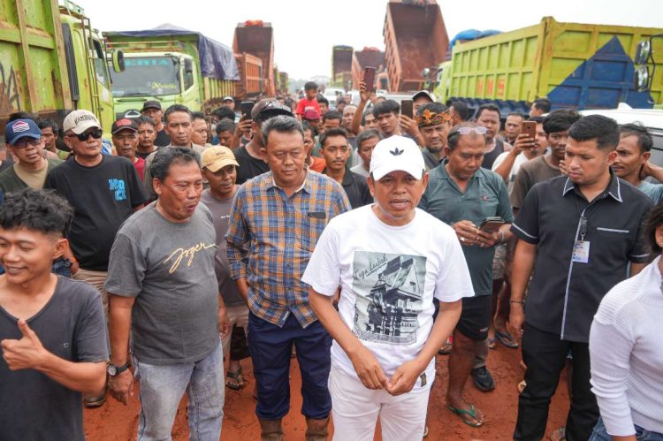 TEGAS! Larangan Truk ODOL Jabar Berlaku 2 Januari 2026