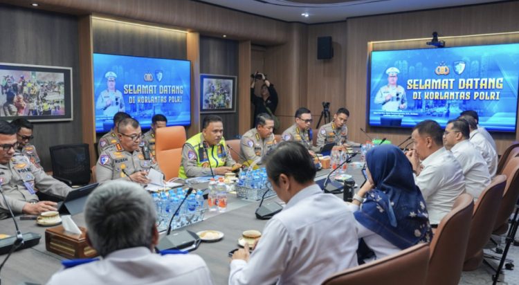 Kakorlantas Polri Irjen Pol Drs. Agus Suryonugroho