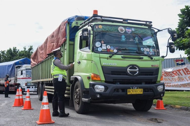 Bukan Sekadar Tertibkan Truk, Ini Cara Korlantas Polri Jaga Urat Nadi Ekonomi Nasional