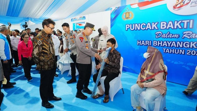 Hadirkan Kartu Prioritas Buruh, Kapolri Listyo Sigit Dobrak Akses Kesehatan Pekerja Nasional