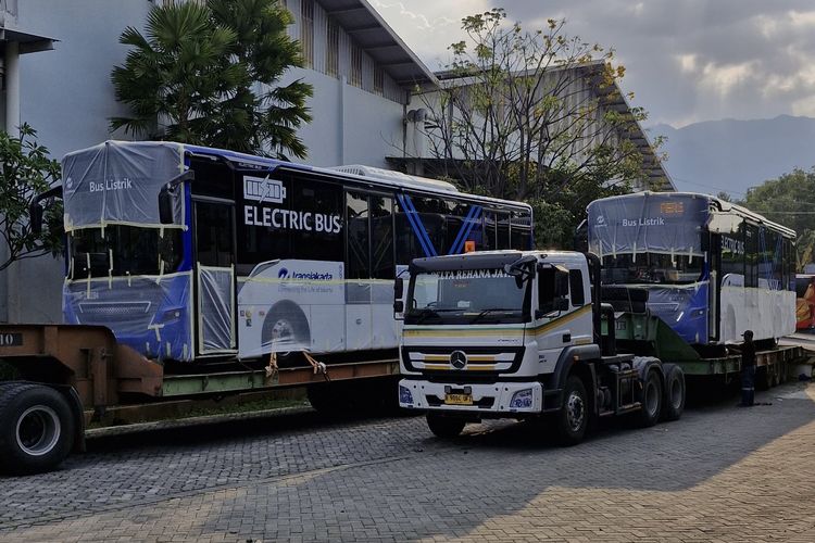 Bus Listrik Buatan Lokal Segera Layani Koridor 2A Transjakarta