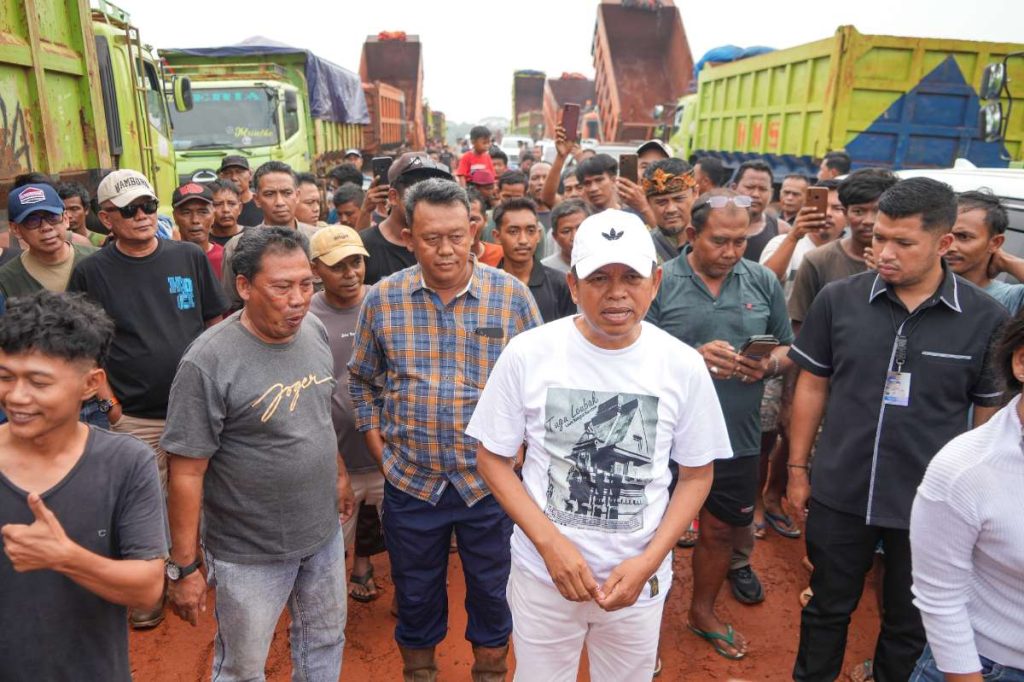 TEGAS! Larangan Truk ODOL Jabar Berlaku 2 Januari 2026